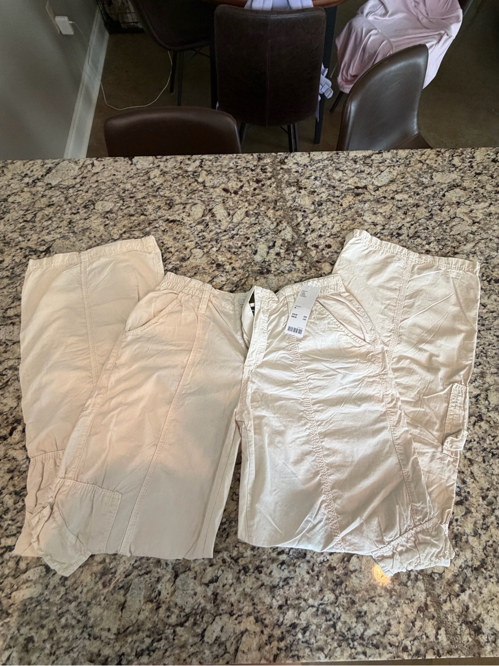 BDG Light Cream Cargo Capris with Patch Pockets